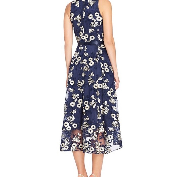 Tahari Fit and Flare Sz.8 Navy Floral Dress - Picture 8 of 8